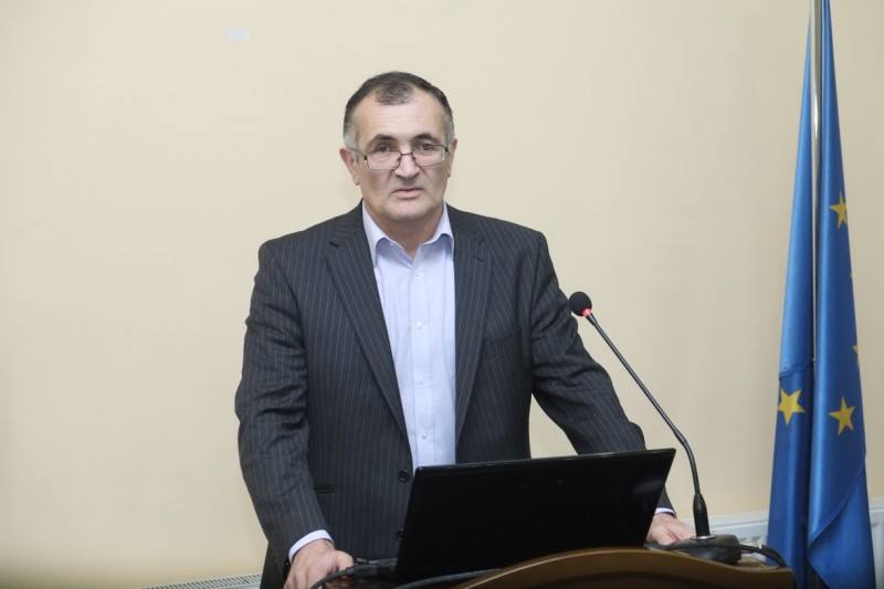 Lecture by Professor Apollo Meskhi at TSMU