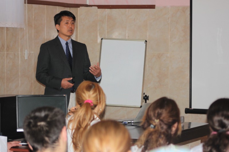 Teachers from Harvard University Deliver the Lecture Course on Neurorehabilitation for TSMU Students 