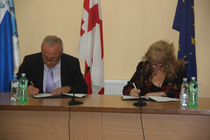 The memorandum is signed between Tbilisi State Medical University and the Organization “Georgian Dream – Healthy Generation” 