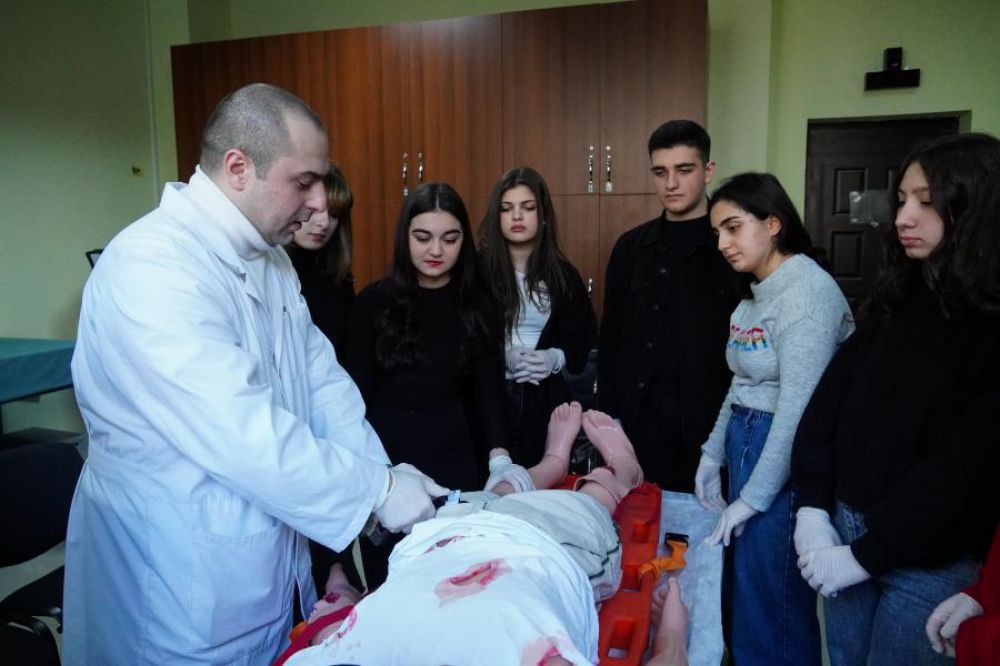 Visit of 159 and 124 Tbilisi public schools’ students at Tbilisi State Medical University