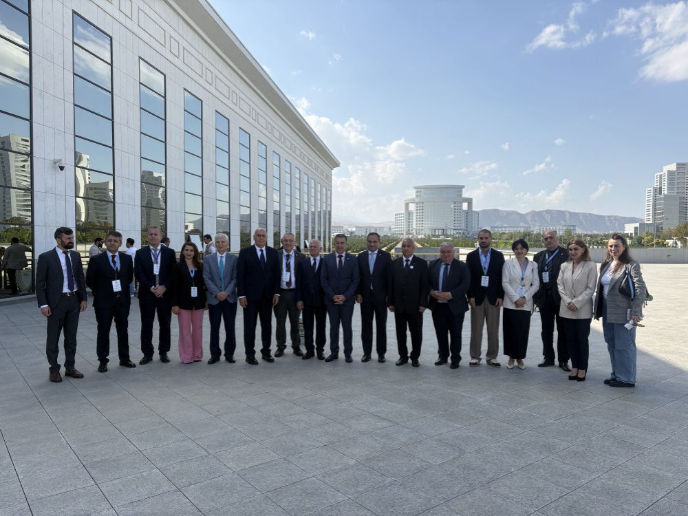 თბილისის სახელმწიფო სამედიცინო უნივერსიტეტის რექტორი აშხაბადში გამართულ საერთაშორისო საუნივერსიტეტო გამოფენასა და სამეცნიერო კონფერენციაში მონაწილეობდა