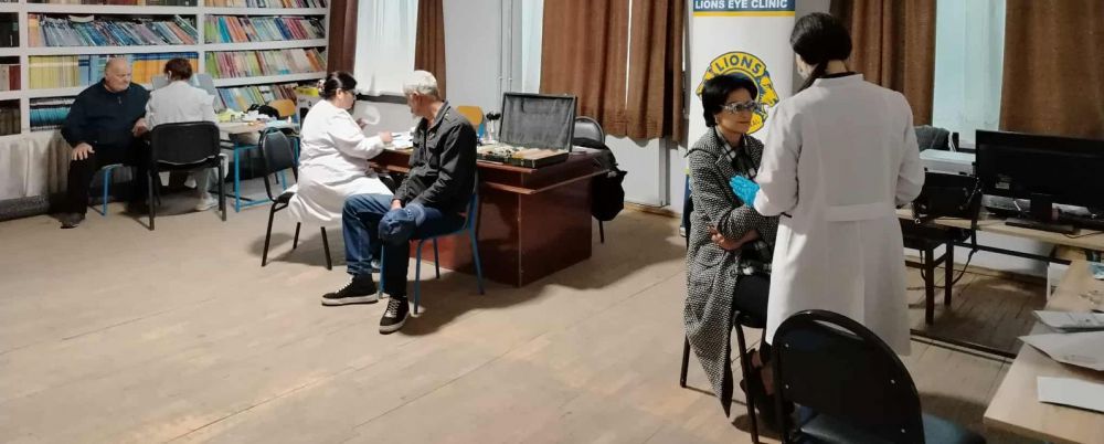 თსსუ-ის თვალის სნეულებათა დეპარტამენტმა საჩხერესა და ჭიათურაში საქველმოქმედო აქცია გამართა