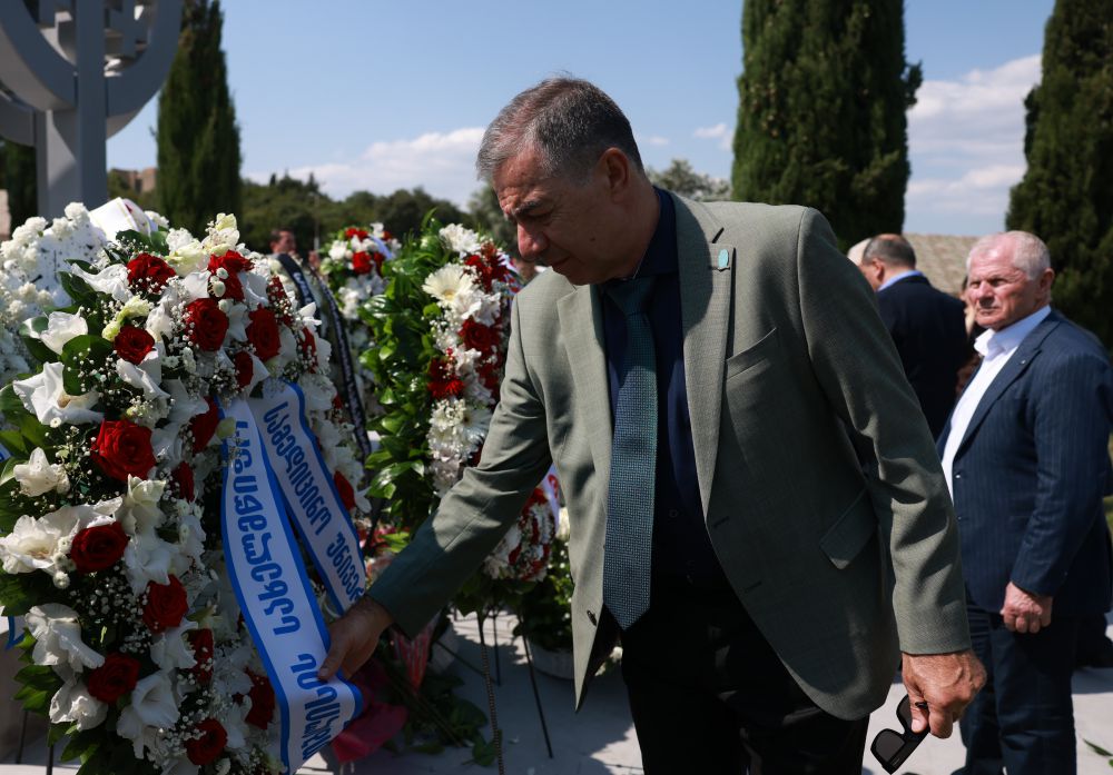 თსსუ-მ აგვისტოს ომში დაღუპულ გმირებს პატივი მიაგო
