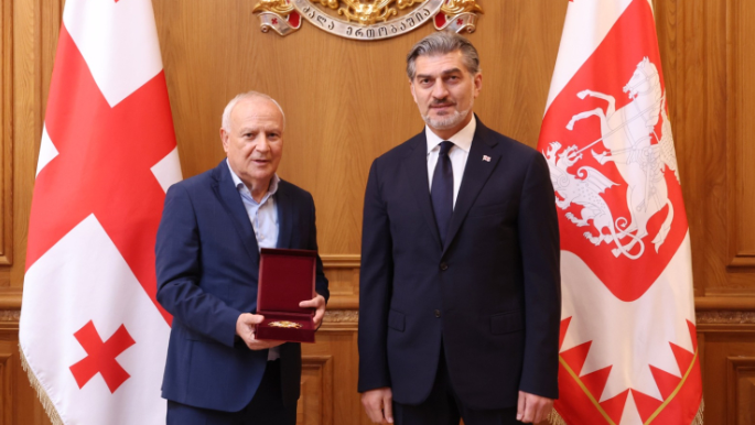 თსსუ-ის ემერიტუსი, პროფესორი ნუგზარ უბერი საქართველოს პრეზიდენტმა მიხეილ ყაველაშვილმა ბრწყინვალების ორდენით დააჯილდოვა