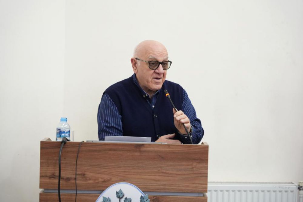 „ისტორიის მიერ დაჩაგრულები“ - საჯარო ლექცია თბილისის სახელმწიფო სამედიცინო უნივერსიტეტში